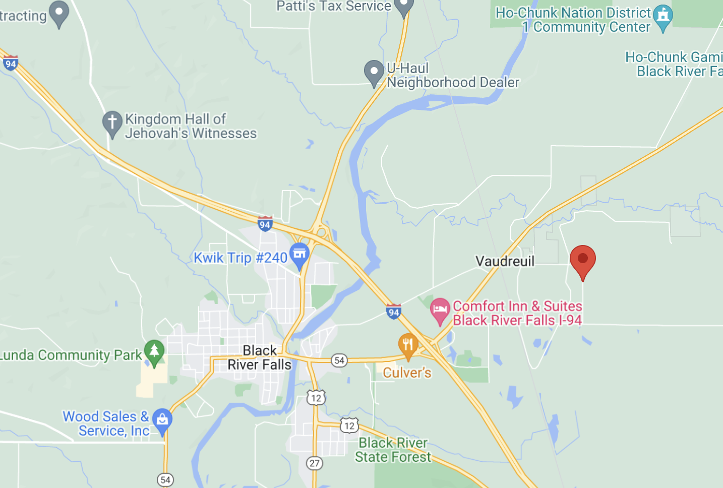 Aerial map of site in proximity to other attractions in town