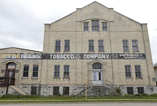 Tobacco warehouse lofts, Edgerton