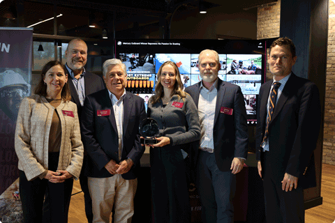 Mercury Marine receives the 2025 Governor's Export Award.