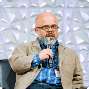 Mike Klemp-North of Hsu’s Ginseng Enterprises