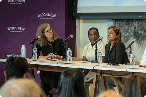 Sherlyn Alam speaks during a panel discussion of young professionals.